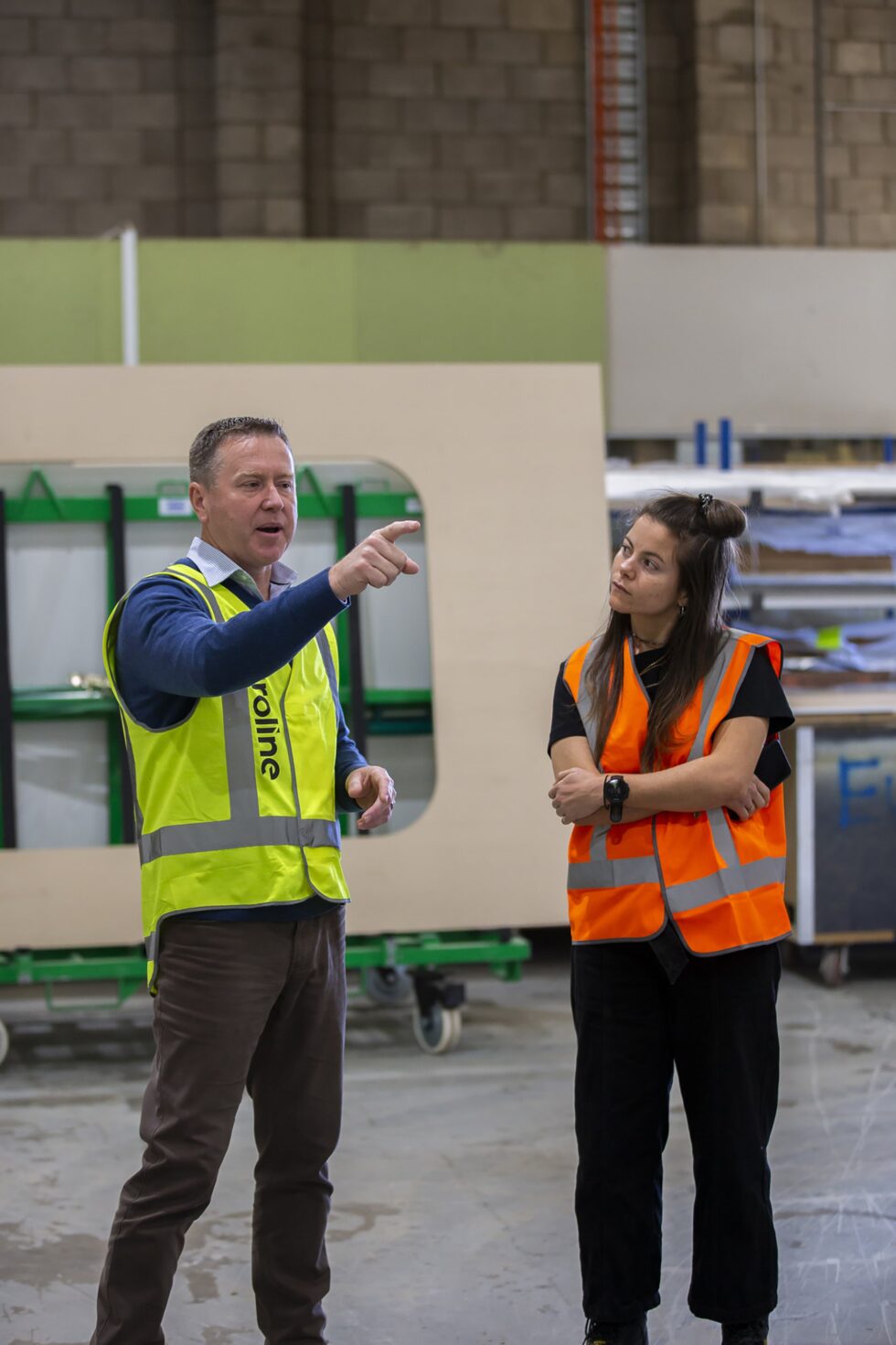 Euroline_About_BN1058_N610_large-min