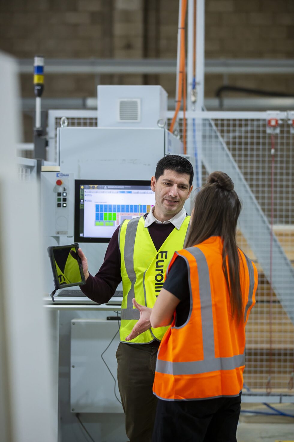 Euroline_About_BN1058_N639_large-min