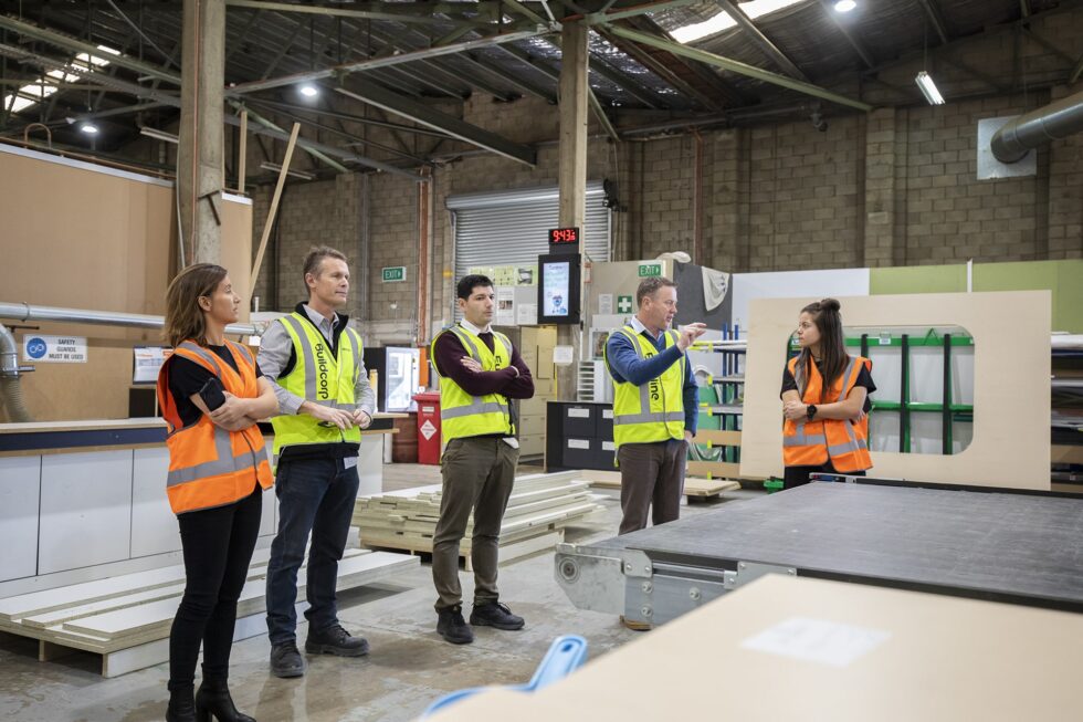 Euroline_Careers_BN1058_N384_large-min