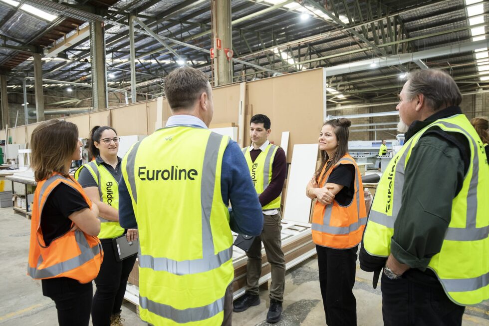 Euroline_Careers_BN1058_N426_large-min