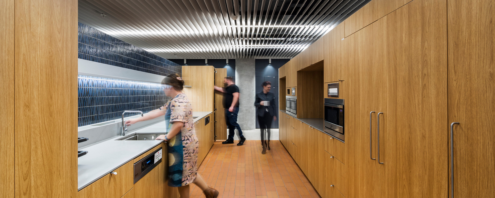 Euroline_1190_AMP 1MQ VIC_