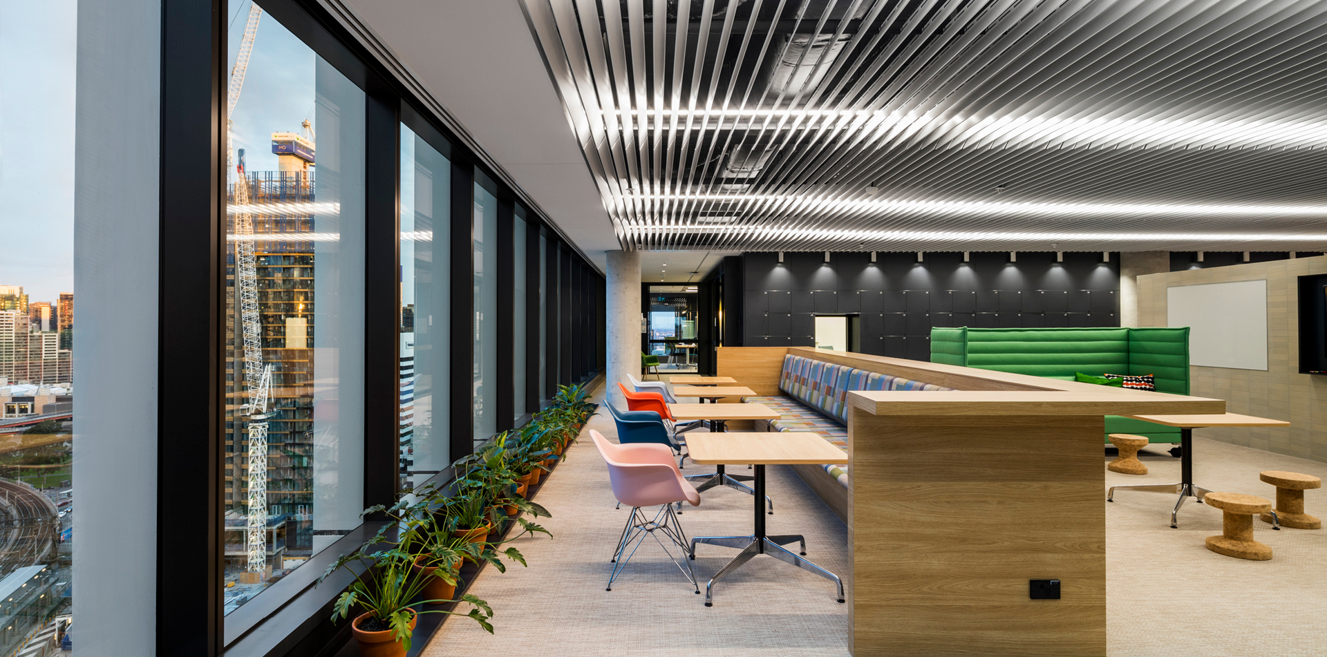 Euroline_1190_AMP 1MQ VIC_2