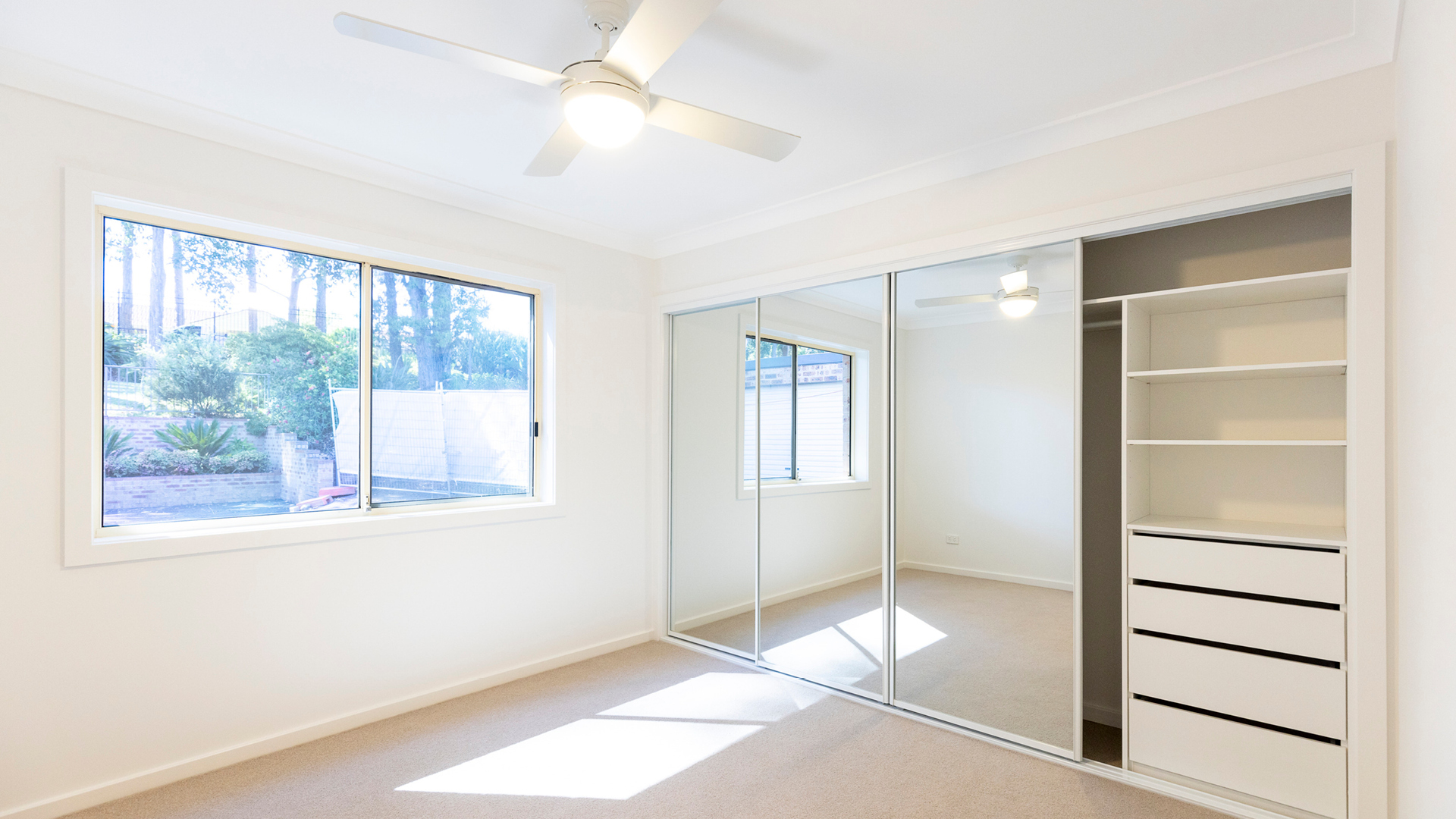 Euroline_1324-1354_Brentwood_10