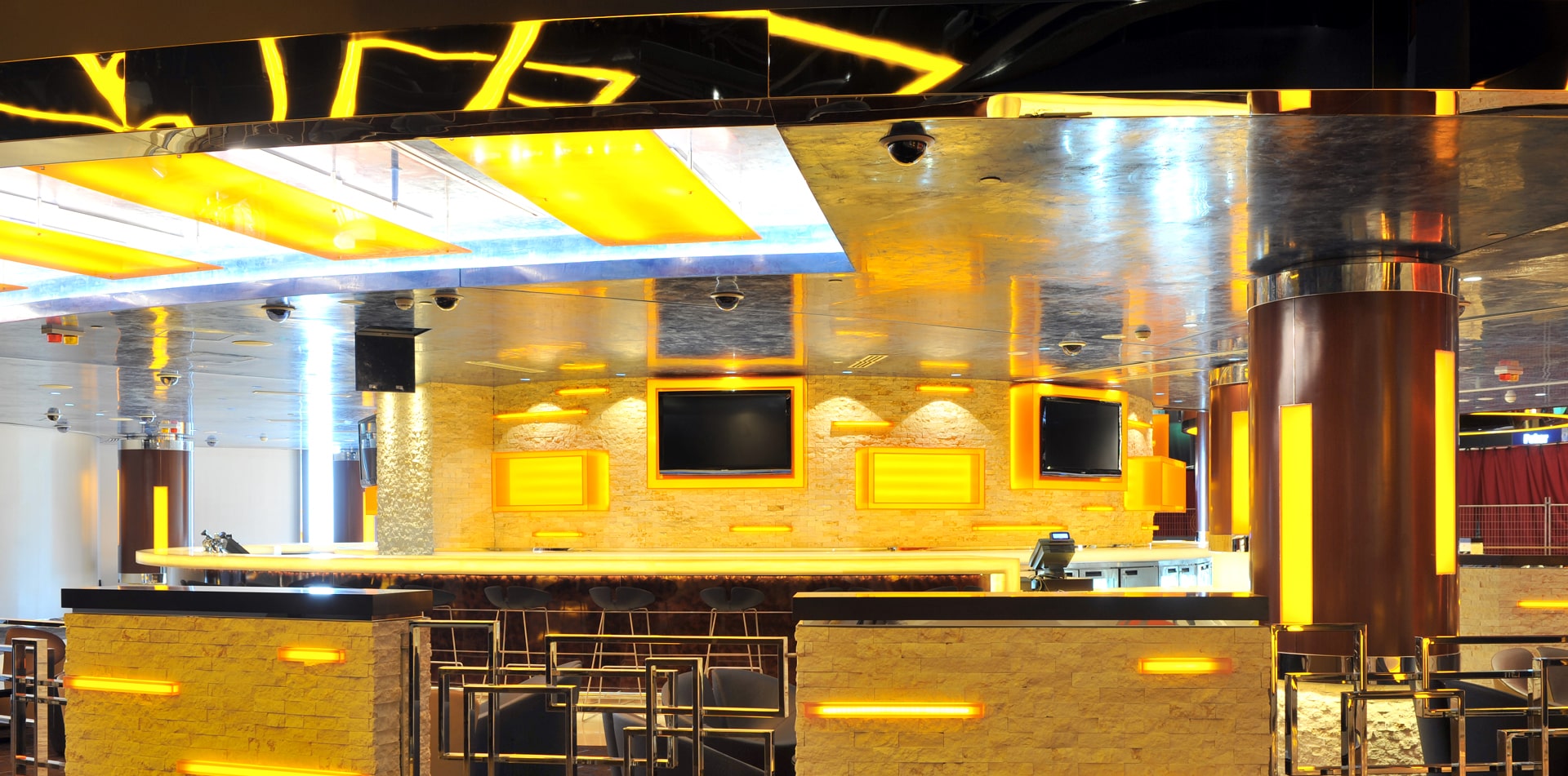 Euroline_418_The Star Sports Theatre and Bar_3-min