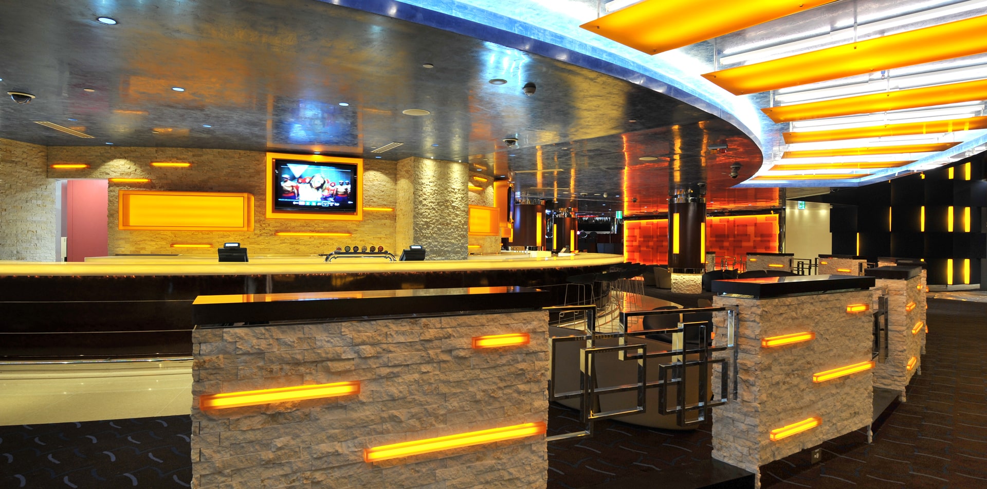 Euroline_418_The Star Sports Theatre and Bar_4-min