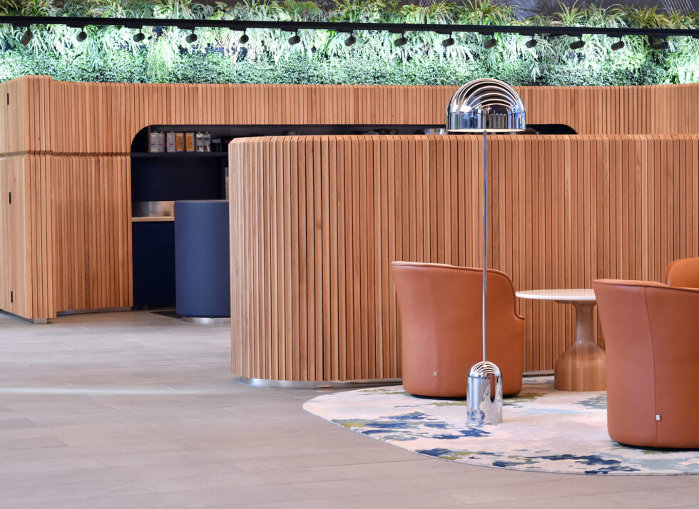 Euroline_100 Mount St_2